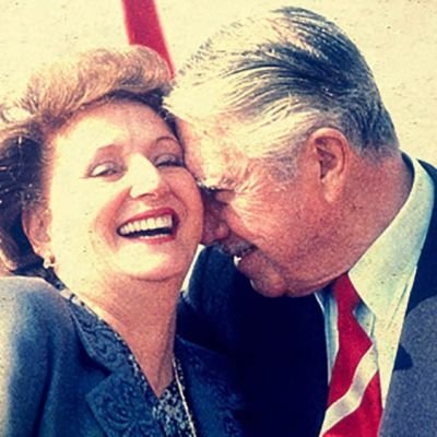 Lucía-Hiriart-y-Augusto-Pinochet