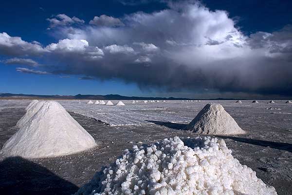 Litio, soberanía y oportunidad perdida: Fundación Progresa publica informe crítico sobre acuerdo CODELCO–SQM